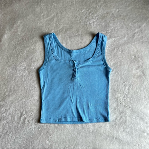 Tight fitting crop top, color light blue, size small - Picture 1 of 2